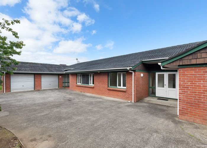  at 158 Titirangi Road, New Lynn, Auckland