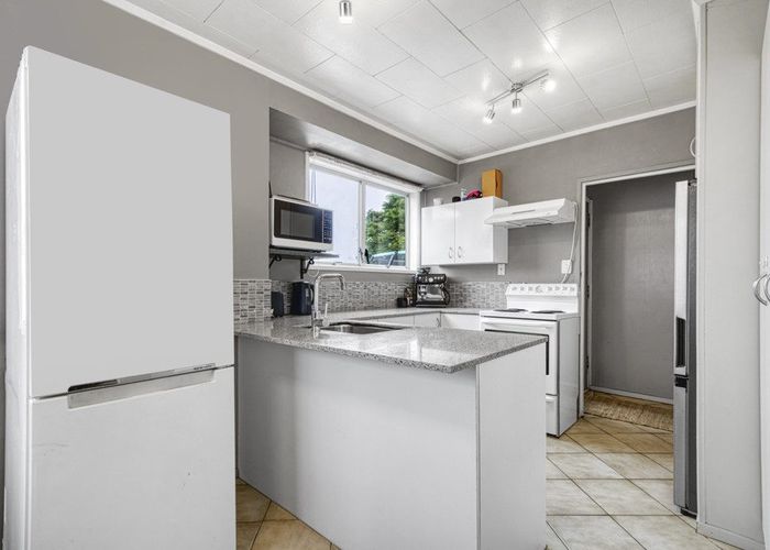  at 5 Bedlington Avenue, Manurewa, Manukau City, Auckland