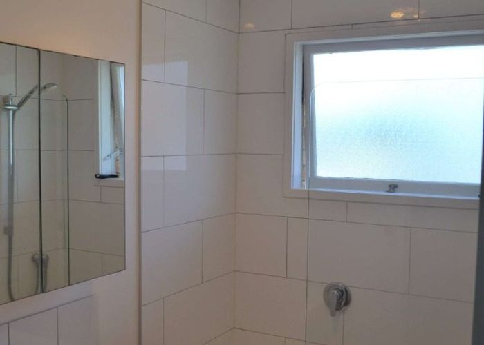  at 2/44 Haverstock Road, Sandringham, Auckland