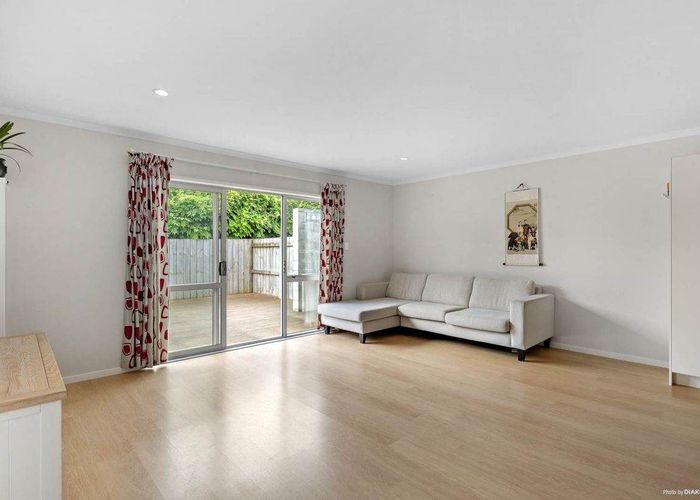  at 33/167 Whitney Street, Blockhouse Bay, Auckland