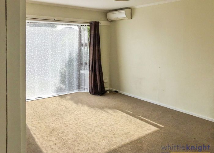  at 1/402 Ferry Road, Woolston, Christchurch