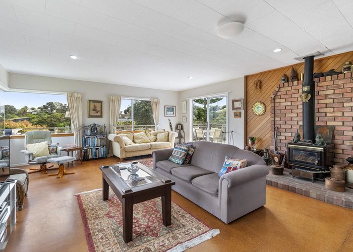  at 41 Jellicoe Parade, Surfdale, Waiheke Island