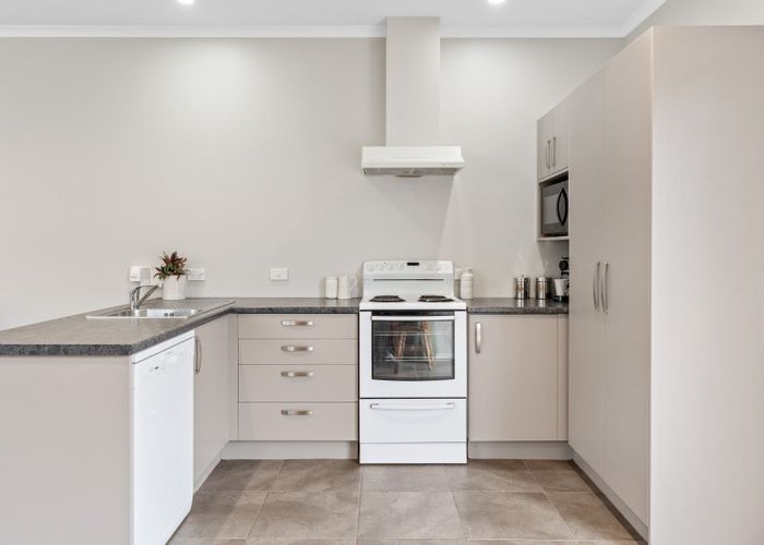  at 6 West Avenue, Saint Clair, Dunedin, Otago