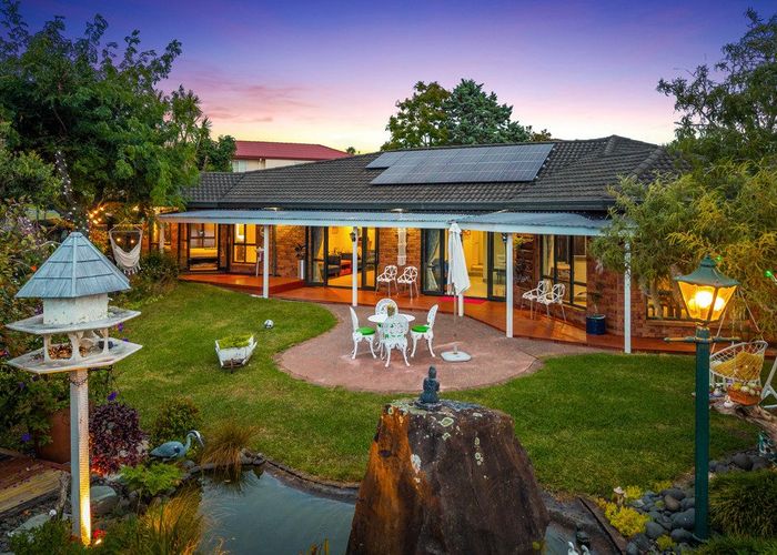  at 54 Roy Maloney Drive, Henderson, Waitakere City, Auckland