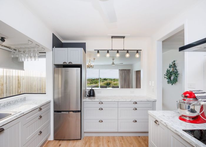  at 3 Kent Avenue, Waitarere Beach, Horowhenua, Manawatu / Whanganui