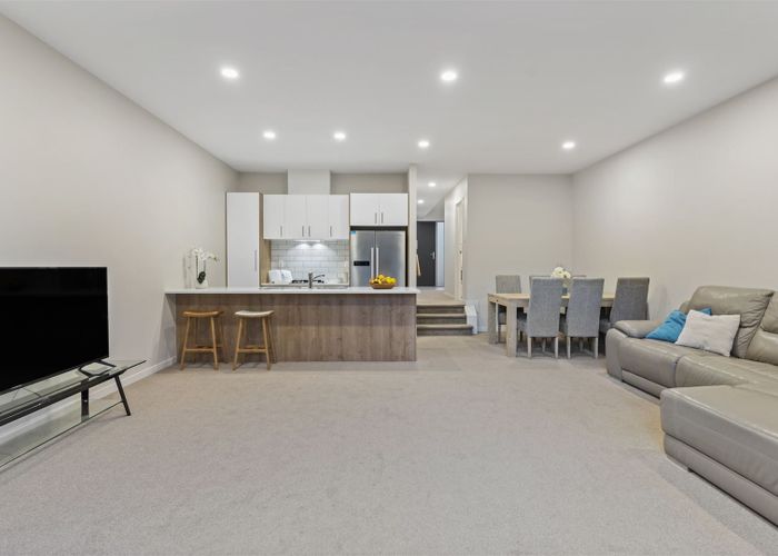  at 31 Bight Road, Long Bay, Auckland