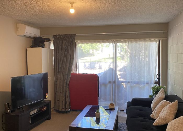  at 3/12 Oakley Avenue, Claudelands, Hamilton, Waikato