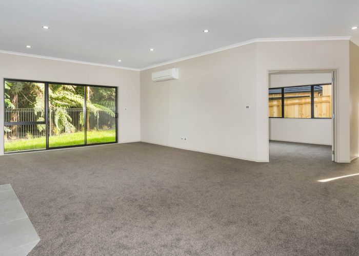  at 2 Uruhau Close, Torbay, Auckland