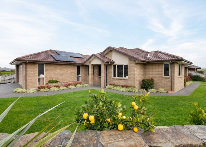  at 21 Hartford Terrace, Huntington, Hamilton