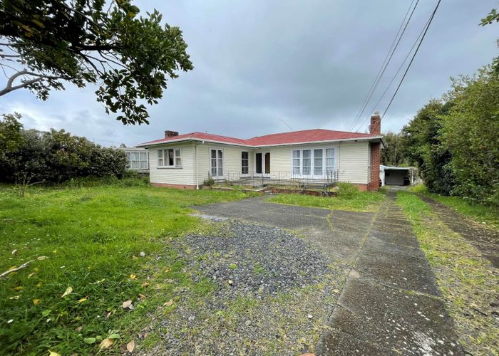  at 22 Kingdale Road, Henderson, Auckland