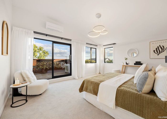  at 2/24 Ngataringa Road, Devonport, North Shore City, Auckland