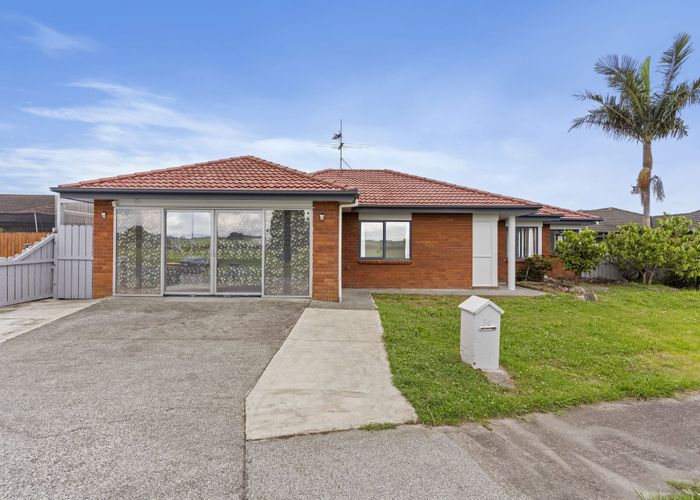  at 34 Frank Bunce Grove, Flat Bush, Auckland