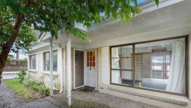  at 2/7 Hororata Road, Hauraki, Auckland