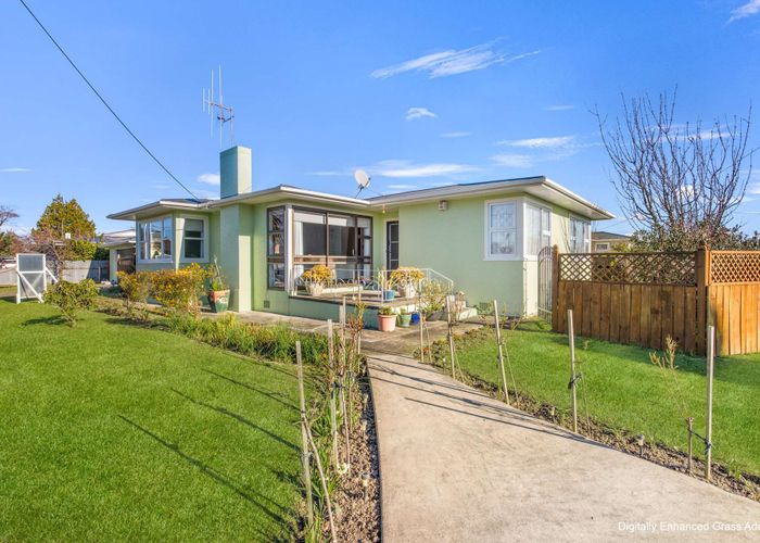  at 2 Marsden Place, Awapuni, Palmerston North, Manawatu / Whanganui