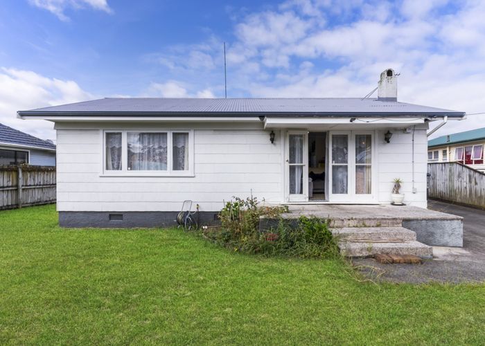  at 1/41 Gloucester Road, Manurewa, Auckland