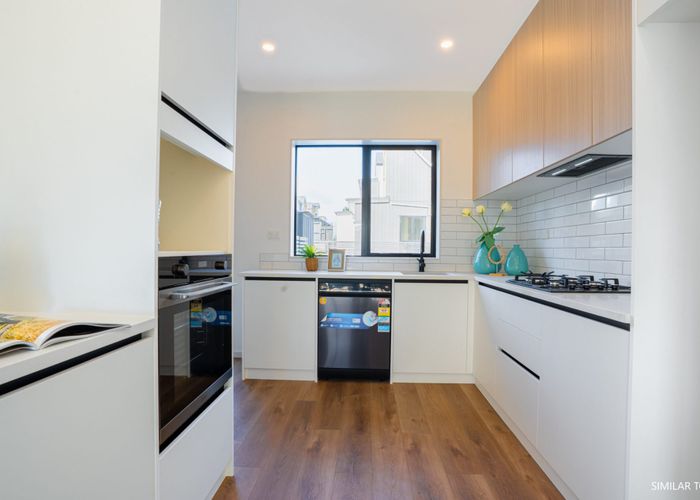  at 293C Flat Bush School Road, Flat Bush, Manukau City, Auckland