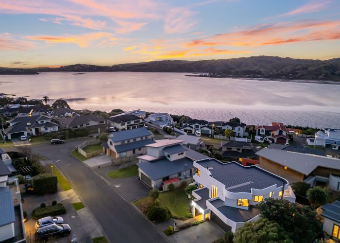  at 5 Bowsprit Way, Whitby, Porirua