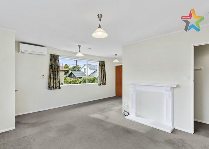  at 2/35 Parkvale Road, Karori, Wellington