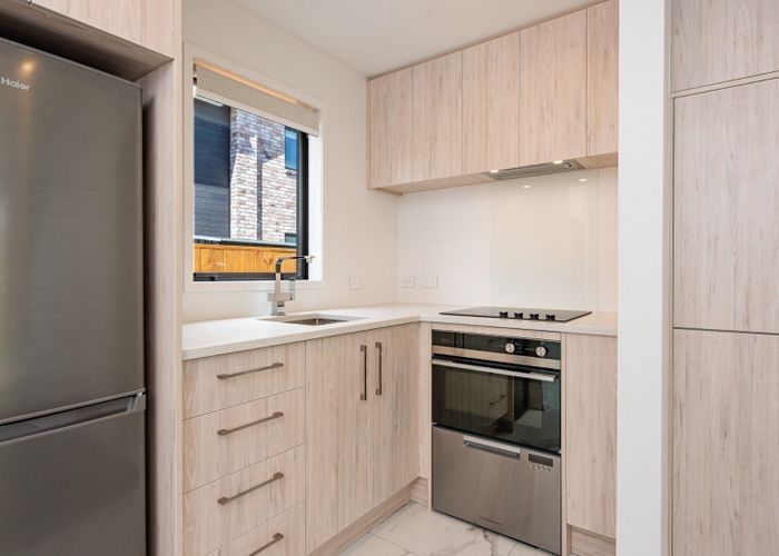  at 8/29 Waiwhetu Rd, Waiwhetu, Lower Hutt, Wellington