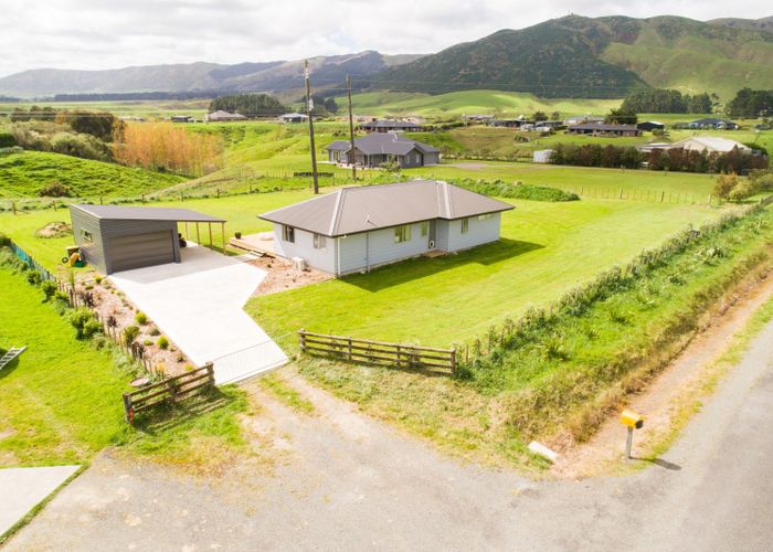  at 73 Williams Road, Tokomaru