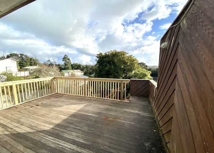  at 27 Brunton Place, Glenfield, Auckland