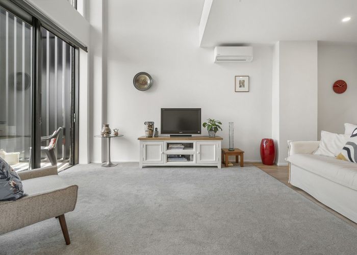  at 8/18 Karengo Street, Long Bay, North Shore City, Auckland