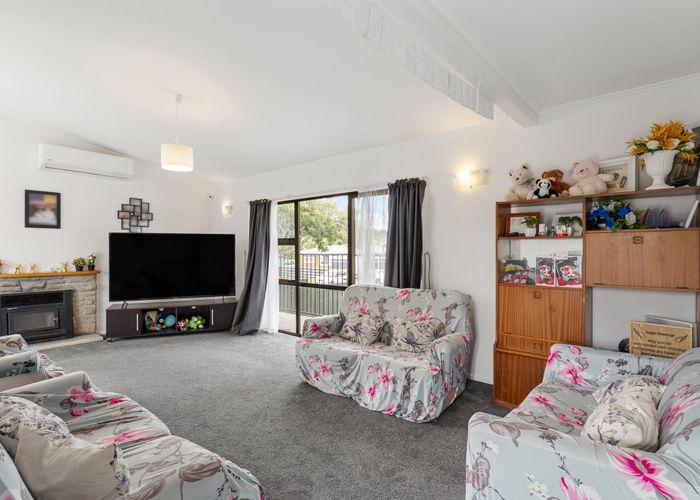  at 10 Lomas Place, Manurewa, Manukau City, Auckland