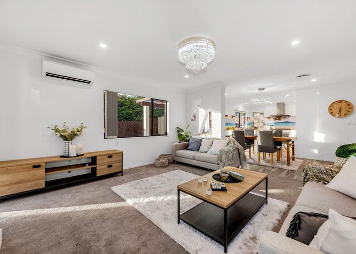  at 97 Mount Lebanon Crescent, The Gardens, Manukau City, Auckland