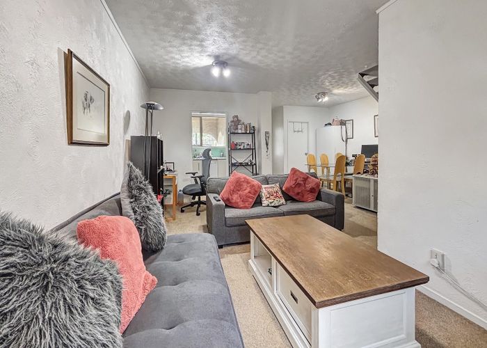  at 7/3 Glen Road, Browns Bay, North Shore City, Auckland