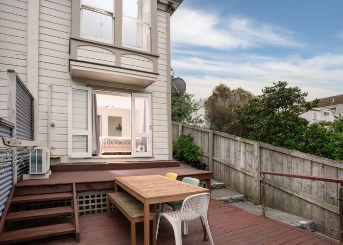  at 24 Charlotte Avenue, Brooklyn, Wellington