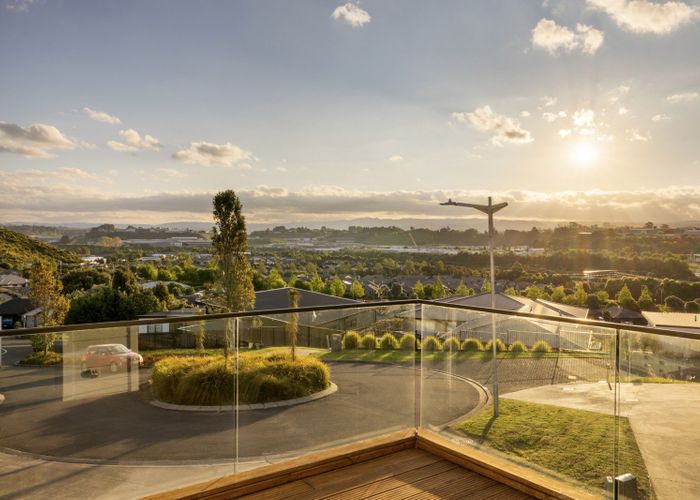  at 18 Gyle Place, Pyes Pa, Tauranga