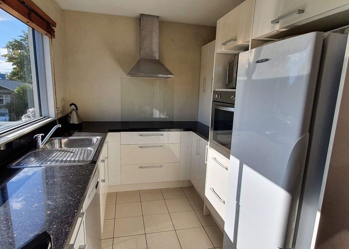  at 2/9 Burlington St, Sydenham, Christchurch City, Canterbury