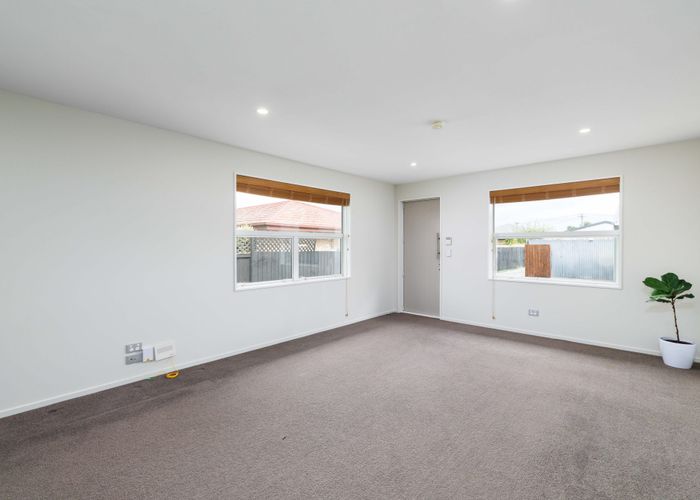  at 14B Sylvia Street, Parklands, Christchurch