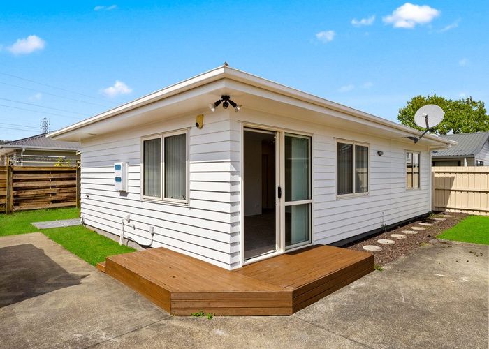  at 11A Pandora Place, Pakuranga, Auckland