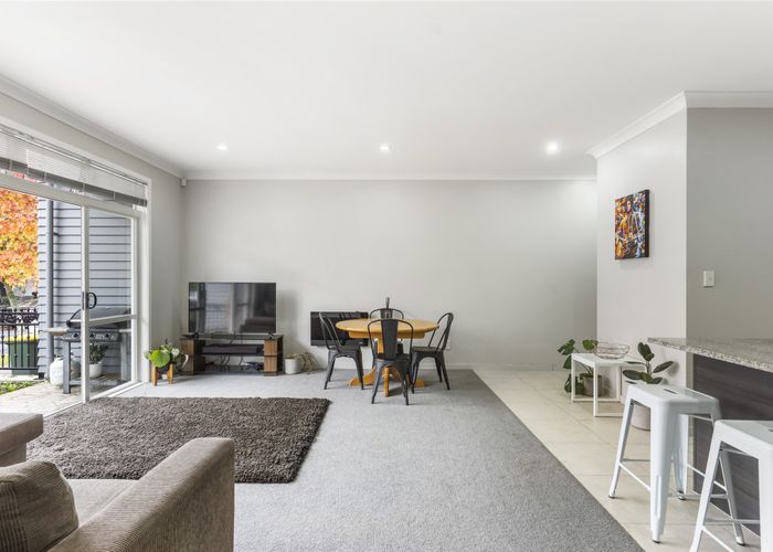  at 7/44 Carlos Drive, Flat Bush, Auckland