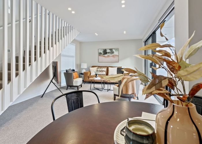  at 2/10 Hurley Street, City Centre, Christchurch City, Canterbury