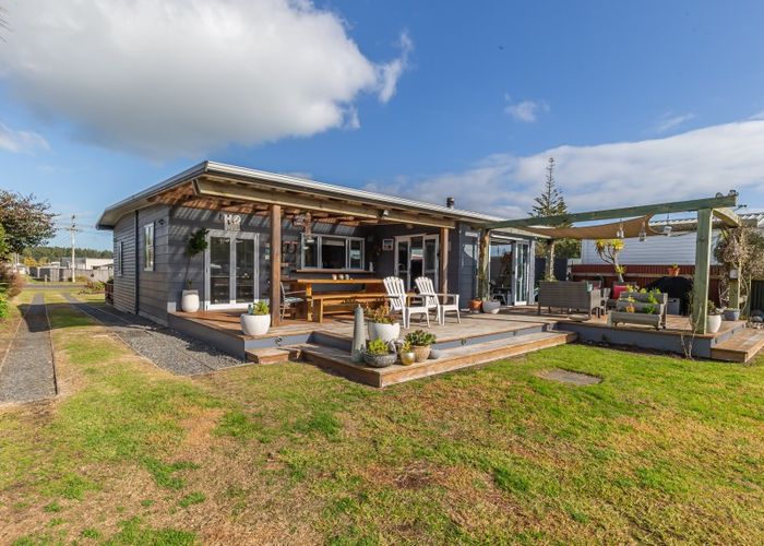  at 50 Koputara Road, Himatangi Beach