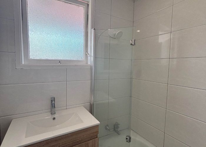  at 52 Gossamer Drive, Pakuranga, Manukau City, Auckland