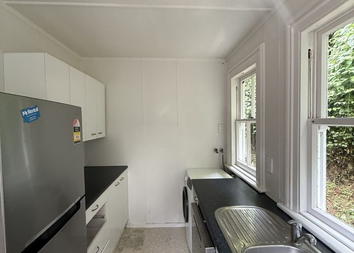  at 143 Wadestown Rd, Wadestown, Wellington, Wellington