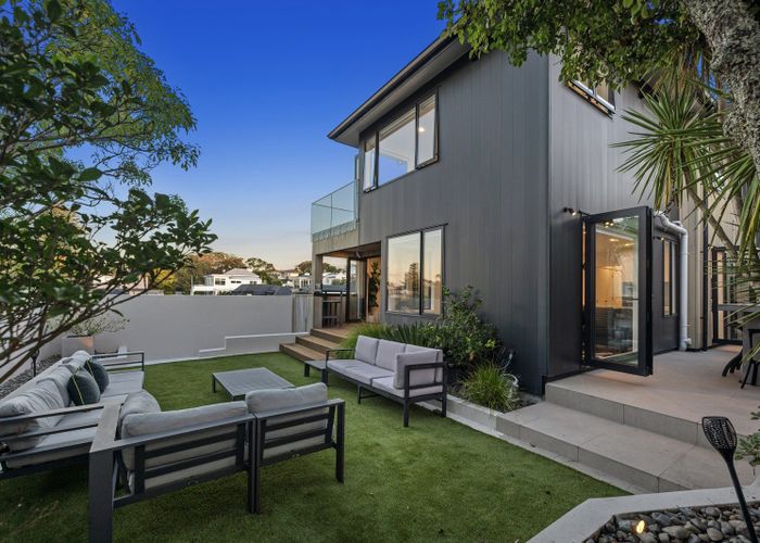  at 1/5 Rarere Road, Hauraki, Auckland