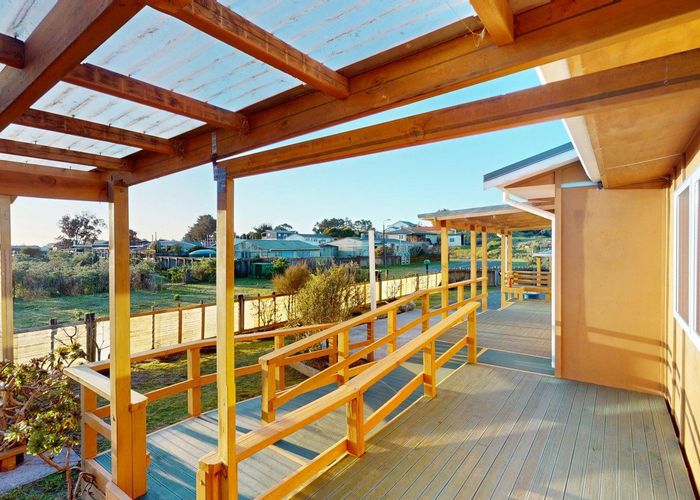  at 2 Barclay Grove, Hokio Beach, Levin