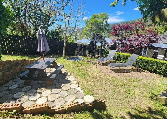  at 9 Willcox Grove, Naenae, Lower Hutt, Wellington