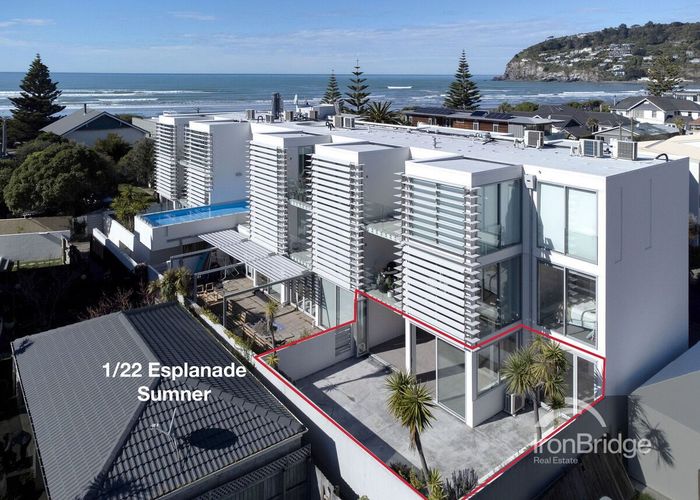  at 1/22 Esplanade, Sumner, Christchurch
