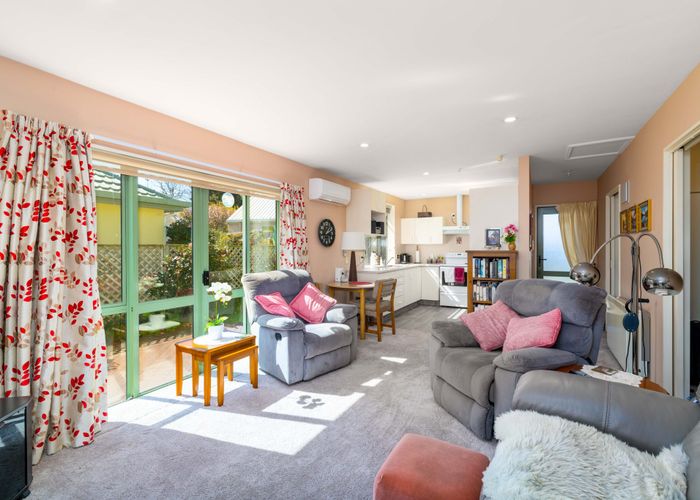  at 8/90 Hawke Street, New Brighton, Christchurch
