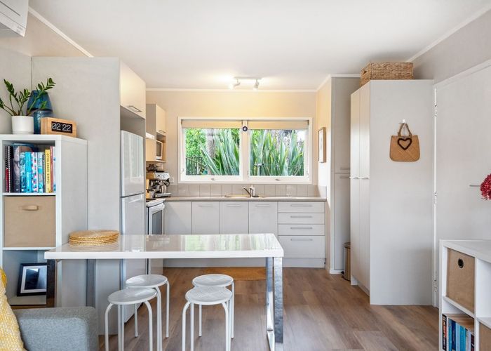  at 10/77 Old Lake Road , Devonport, North Shore City, Auckland