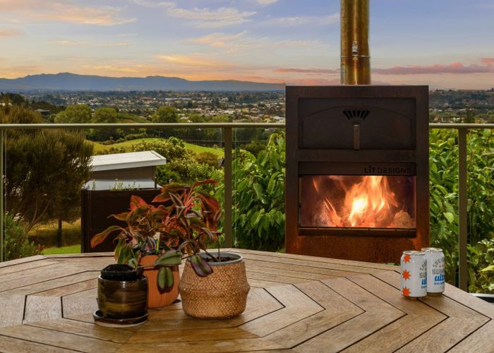  at 28 Roger Guy Place, Welcome Bay, Tauranga