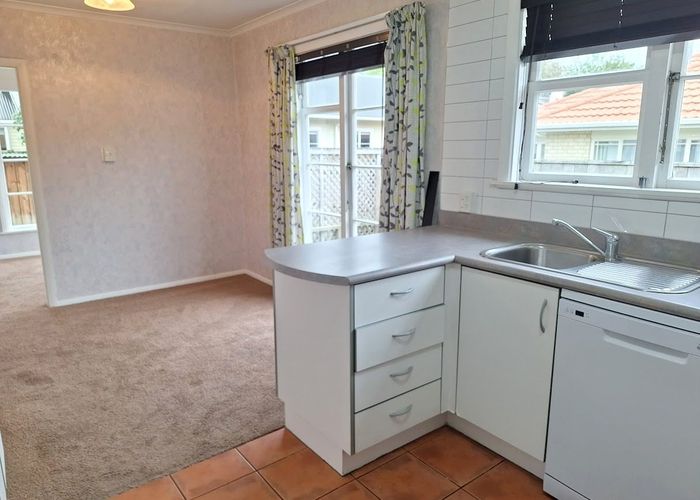  at 31 Heretaunga Square, Silverstream, Upper Hutt, Wellington