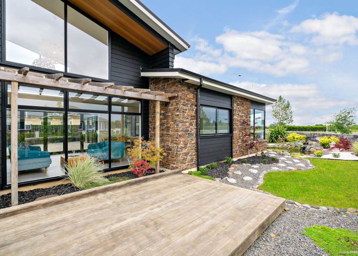  at 16 Brumbie Way, Karaka, Papakura