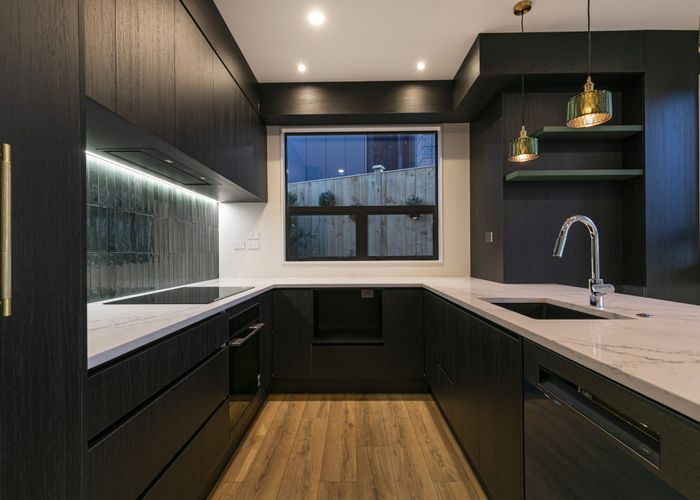 at 102 Te Oneroa Way, Long Bay, North Shore City, Auckland