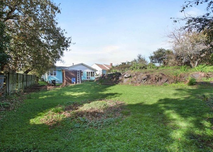  at 32 Glenarm Avenue, Mount Roskill, Auckland City, Auckland